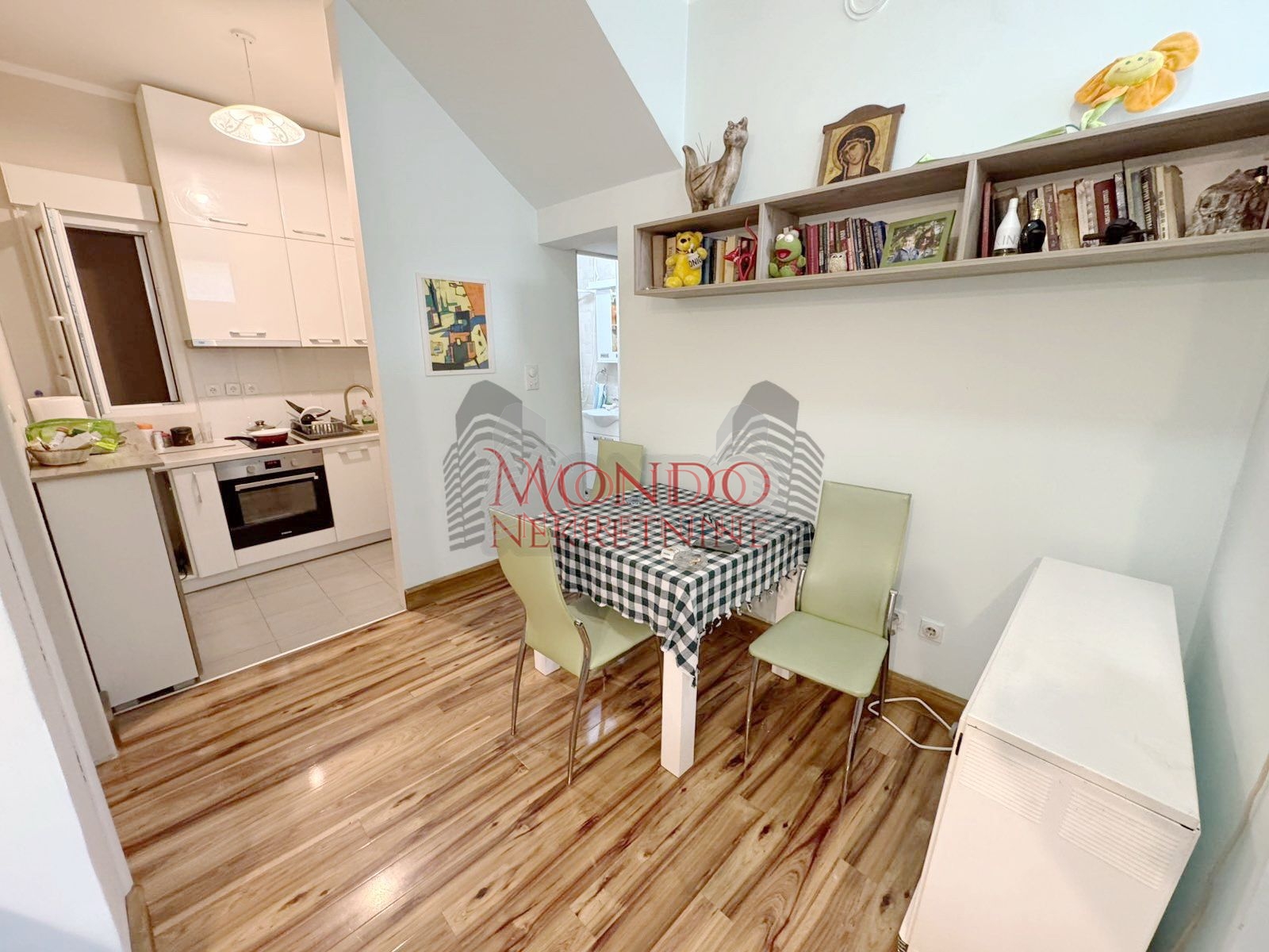 Jednoiposoban stan u prizemlju kuce sa posebnim ulazom, TA! 4