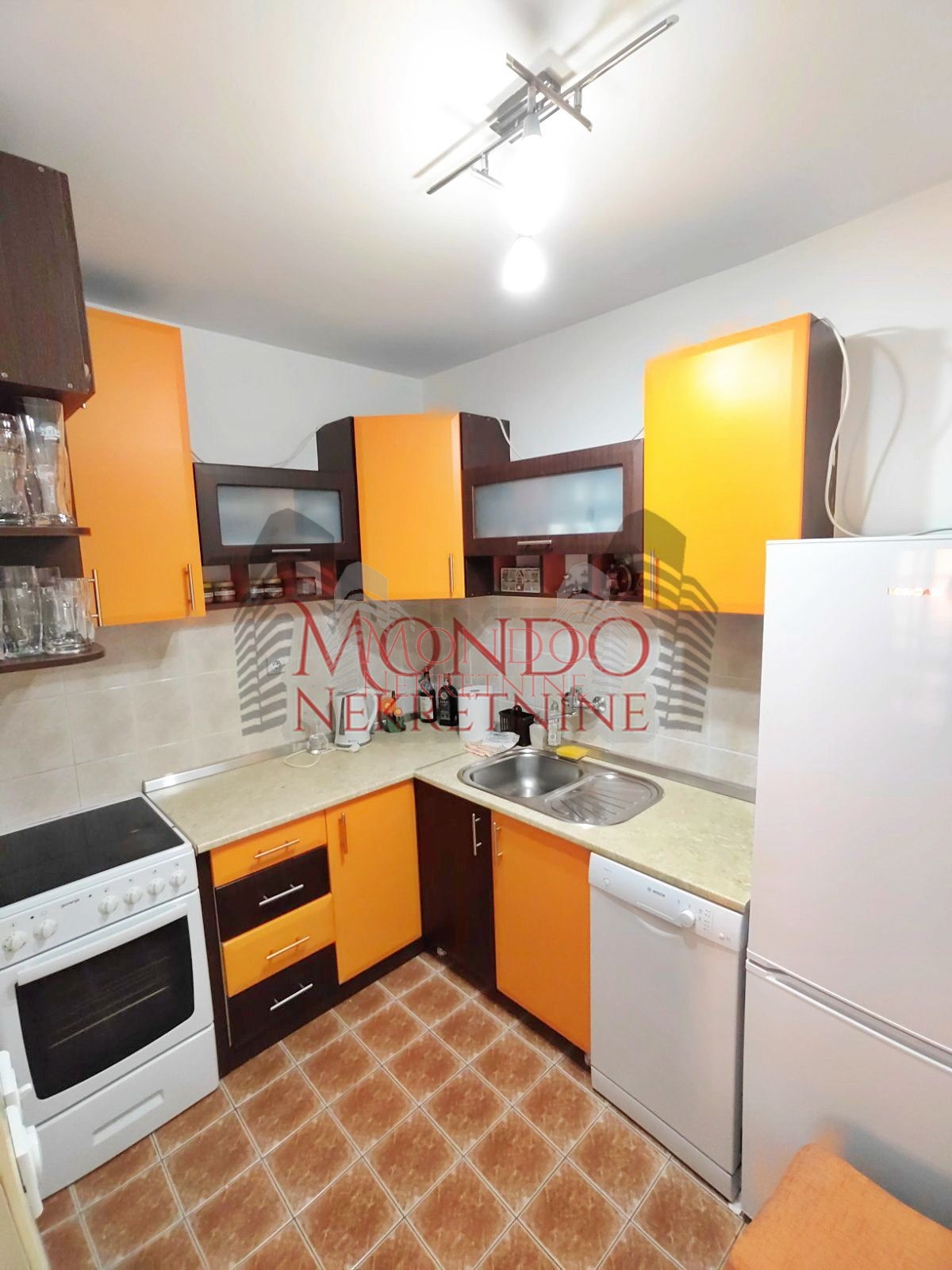 Dvosoban stan na Paliluli 4