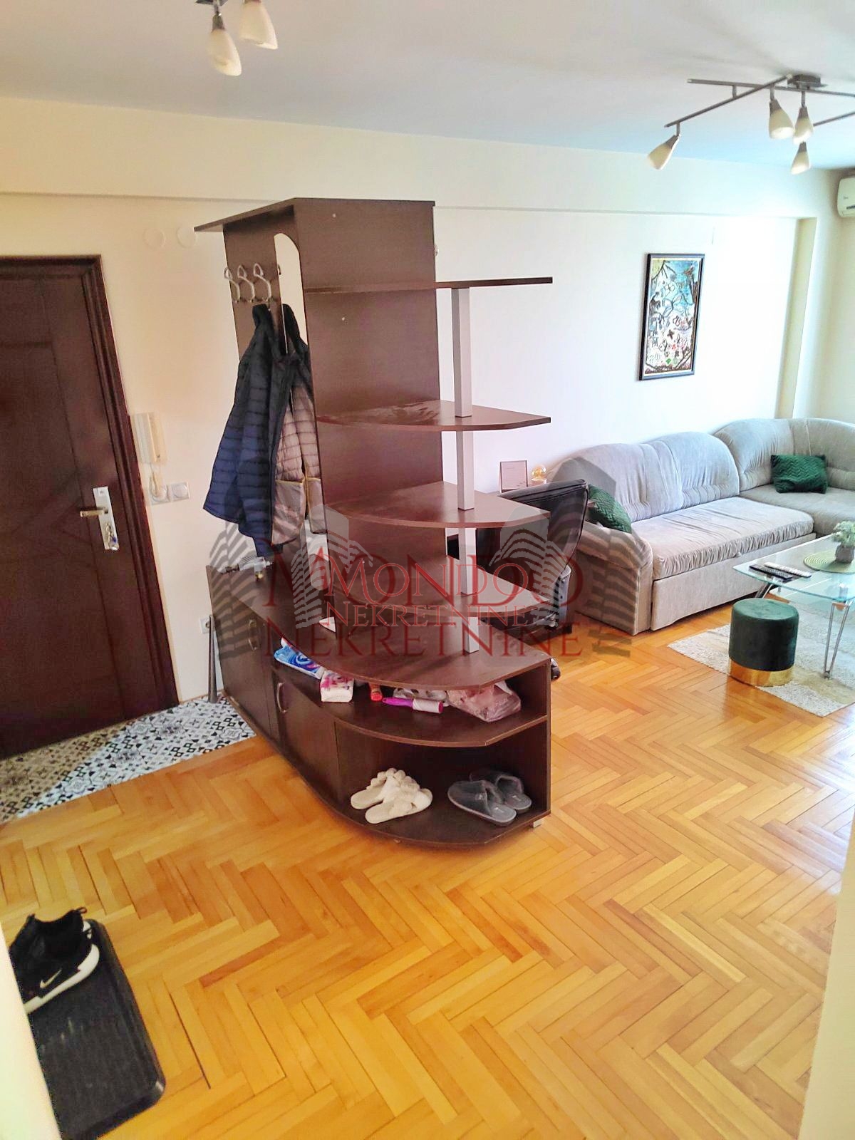 Dvosoban stan na Paliluli 3