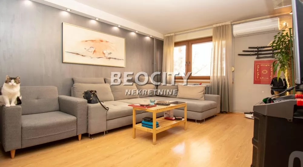 Trosoban stan, 70 m2, Banjica, Bulevar oslobođenja ID: 126875 1