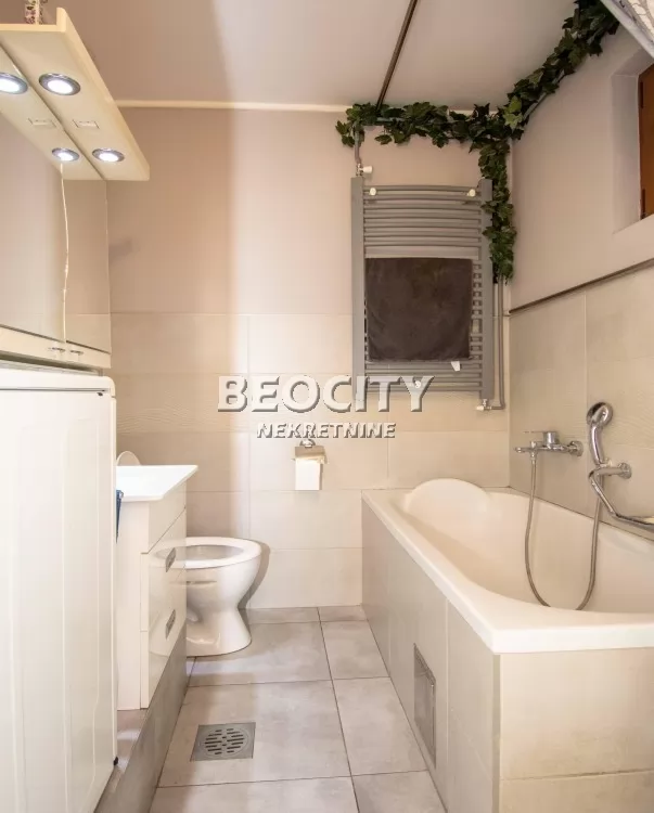 Trosoban stan, 70 m2, Banjica, Bulevar oslobođenja ID: 126875 14