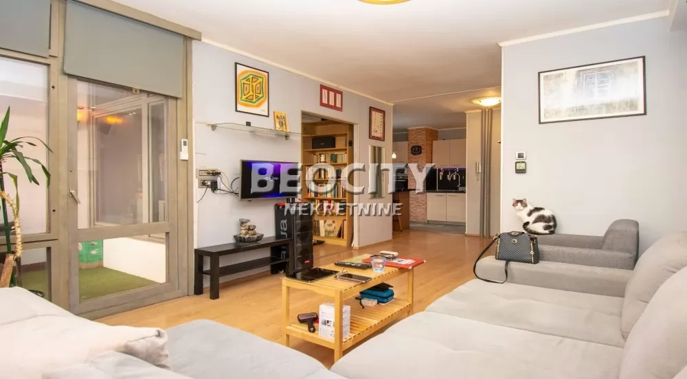 Trosoban stan, 70 m2, Banjica, Bulevar oslobođenja ID: 126875 2