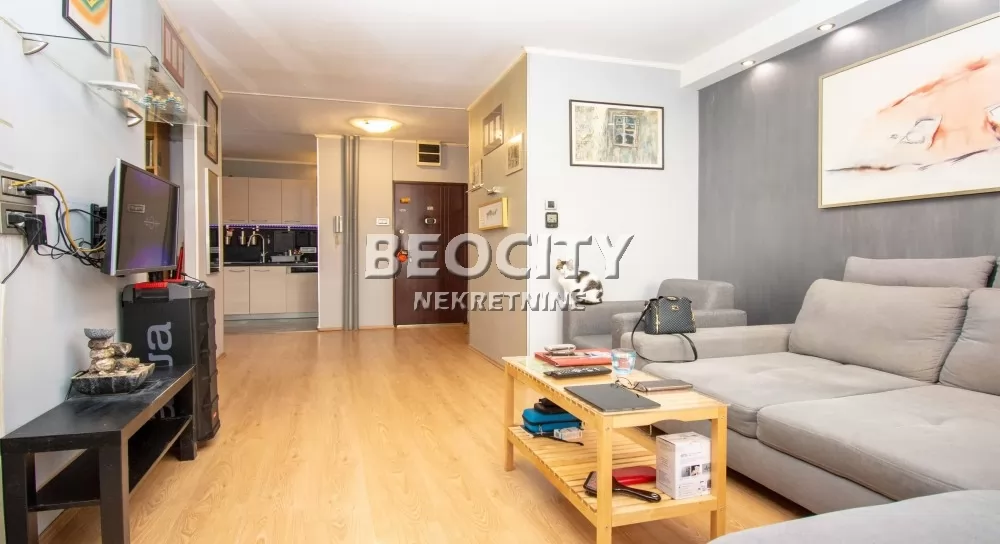 Trosoban stan, 70 m2, Banjica, Bulevar oslobođenja ID: 126875 3