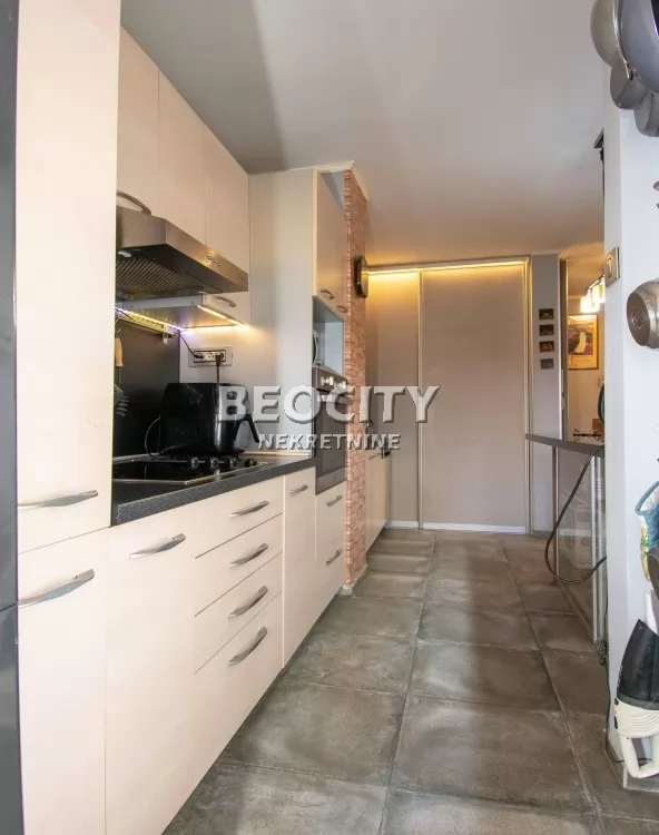 Trosoban stan, 70 m2, Banjica, Bulevar oslobođenja ID: 126875 8