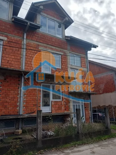 četvorosobna kuća, 208 m2, Brzi Brod, Ljubomira Nedeljkovića ID: p-015463 2