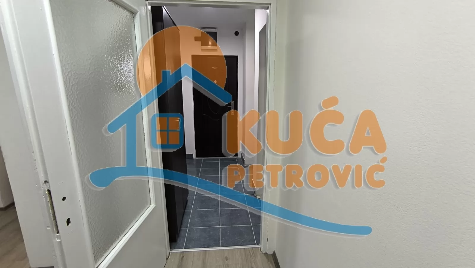 Dvosoban stan, 50 m2, Vojna bolnica, Bulevar dr Zorana ID: i-015462 8