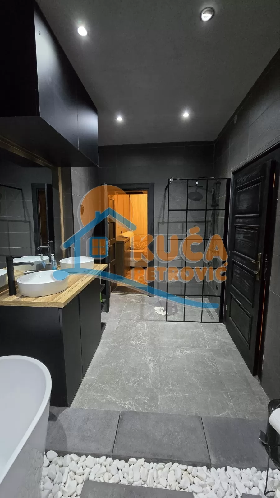 Dvosoban stan, 84 m2, Centar, Kneginje Ljubice ID: i-015456 11