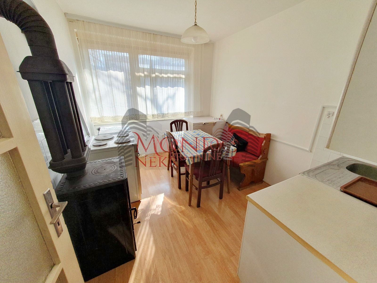 Dvoiposoban stan na Palili 8