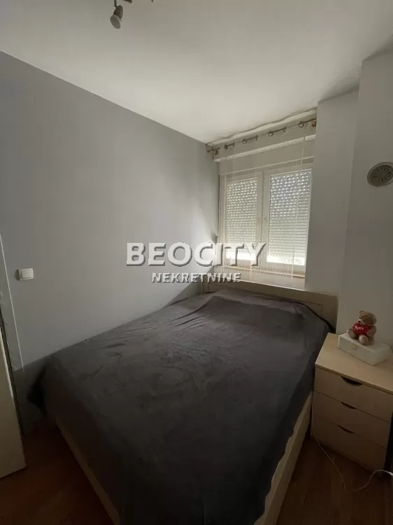 Dvosoban stan, 38 m2, Grbavica, Bulevar Cara Lazara ID: 127164 6