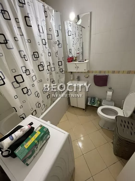 Dvosoban stan, 38 m2, Grbavica, Bulevar Cara Lazara ID: 127164 7