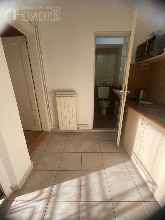 KLINICKI CENTAR, VISEGRADSKA, 30m2 5