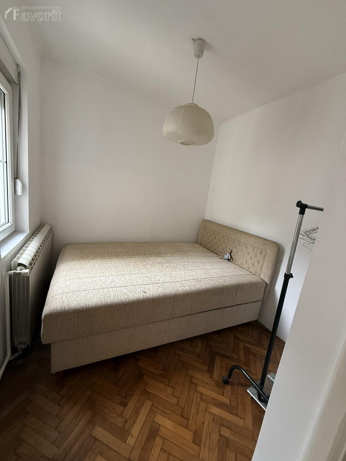 KLINICKI CENTAR, VISEGRADSKA, 30m2 6