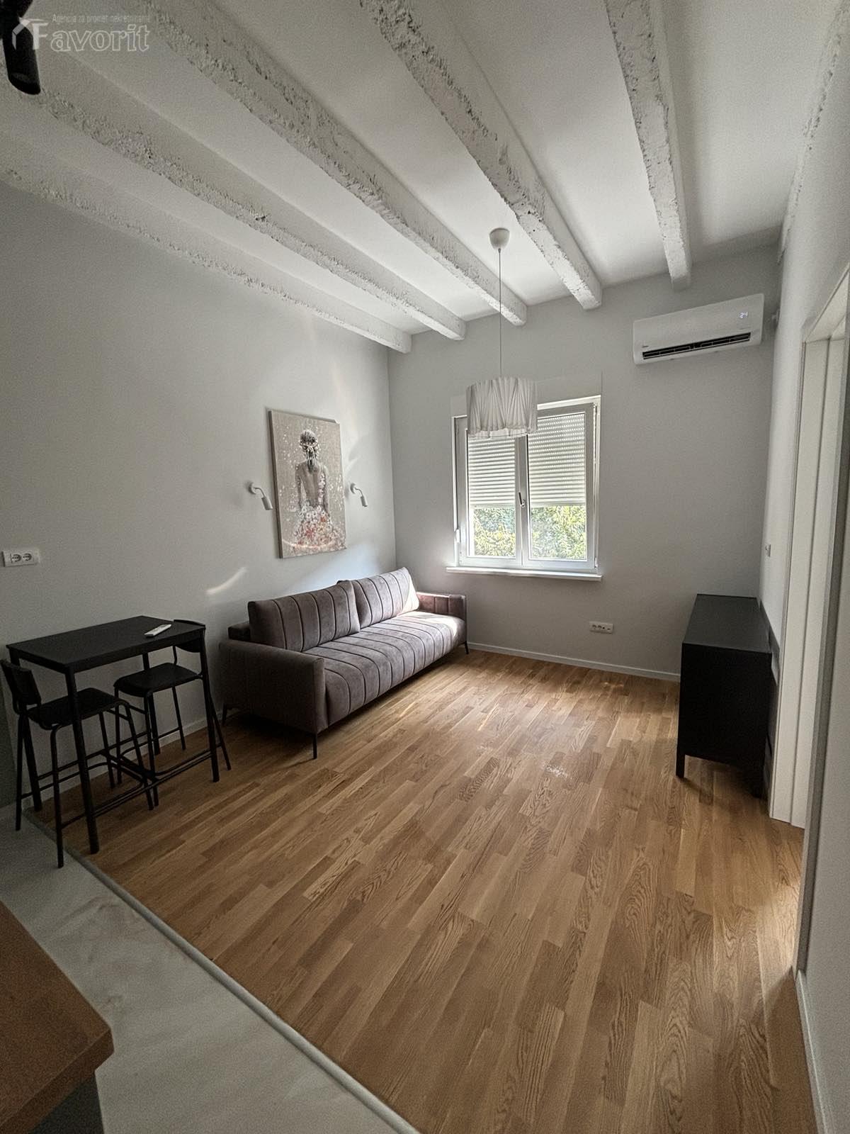 PALATA PRAVDE, RISANSKA, 30m2 3