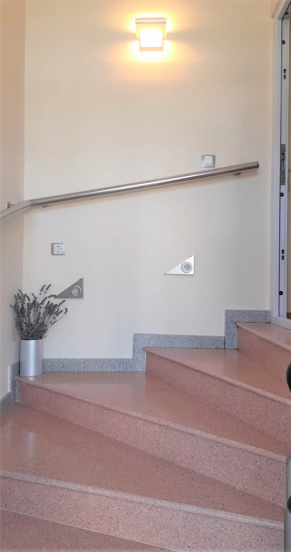 Stan,NOVI SAD,GRBAVICA,kv: 37, € 380, ID: 9101324 16