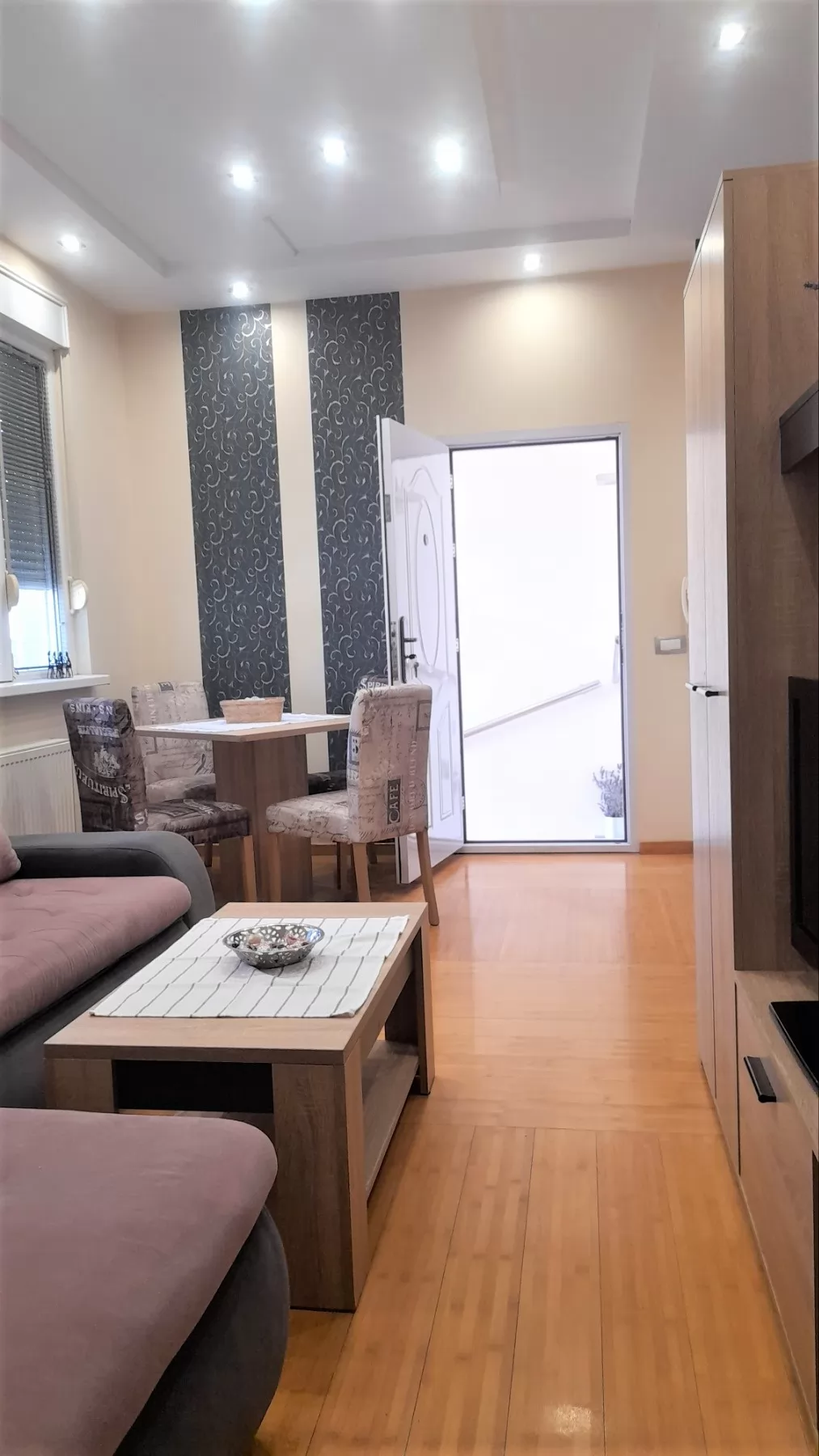 Stan,NOVI SAD,GRBAVICA,kv: 37, € 380, ID: 9101324 7