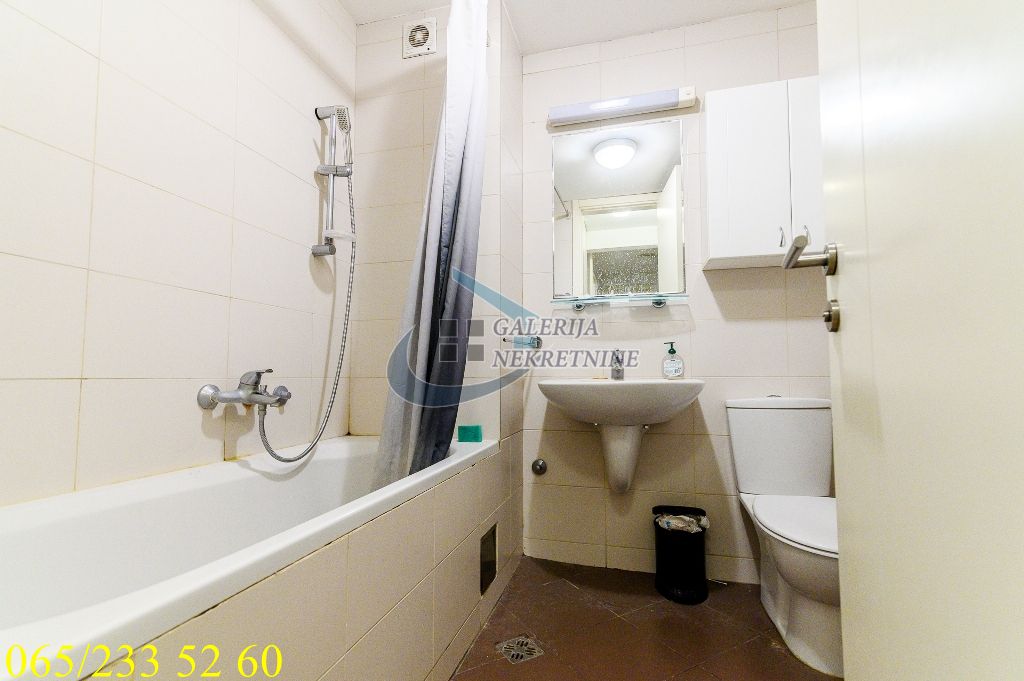 Novi Beograd  Belville   Jurija Gagarina 56m2 10