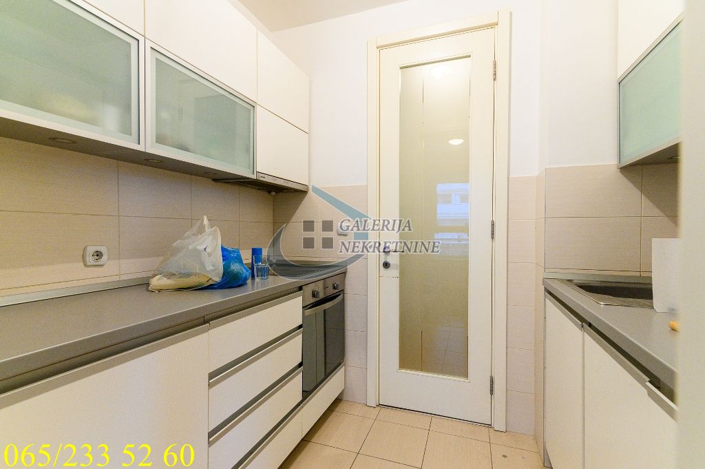 Novi Beograd  Belville   Jurija Gagarina 56m2 6