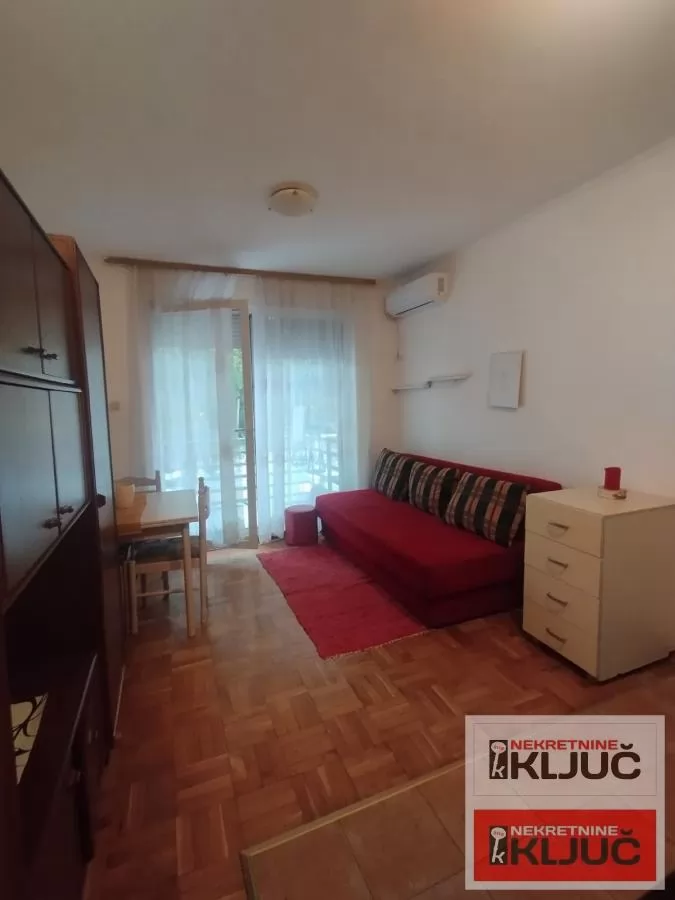 BULEVAR EVROPE,24 m2 ,GARSONJERA 2