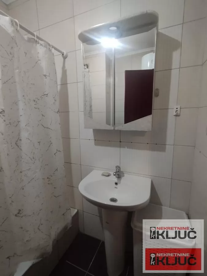 BULEVAR EVROPE,24 m2 ,GARSONJERA 4