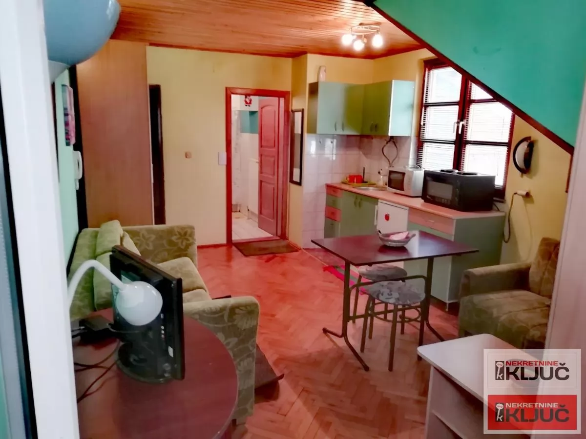 BULEVAR OSLOBOĐENJA IZDAJE SE NAMEŠTENA GARSONJERA 1