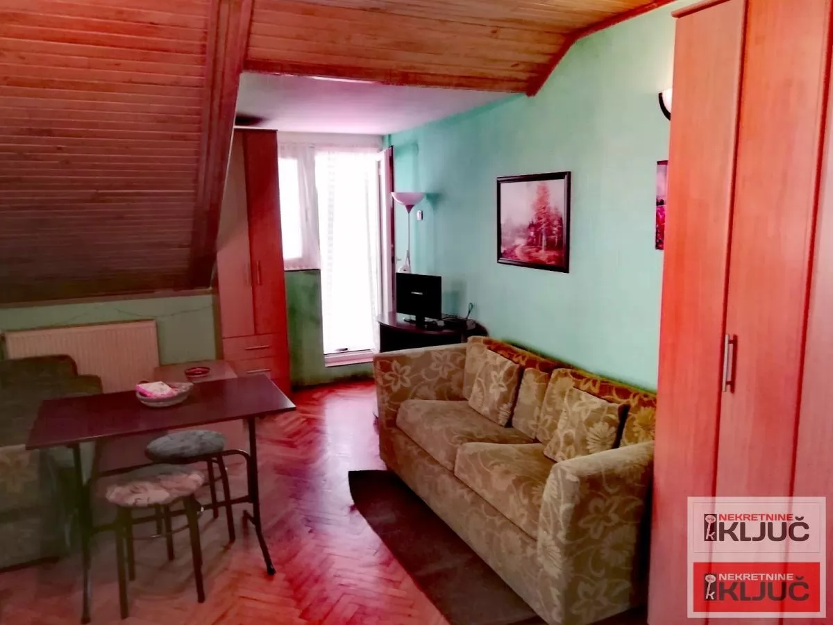 BULEVAR OSLOBOĐENJA IZDAJE SE NAMEŠTENA GARSONJERA 5