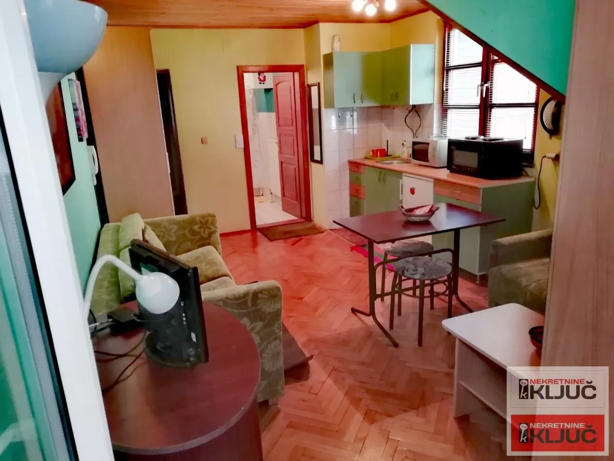 BULEVAR OSLOBOĐENJA IZDAJE SE NAMEŠTENA GARSONJERA 9