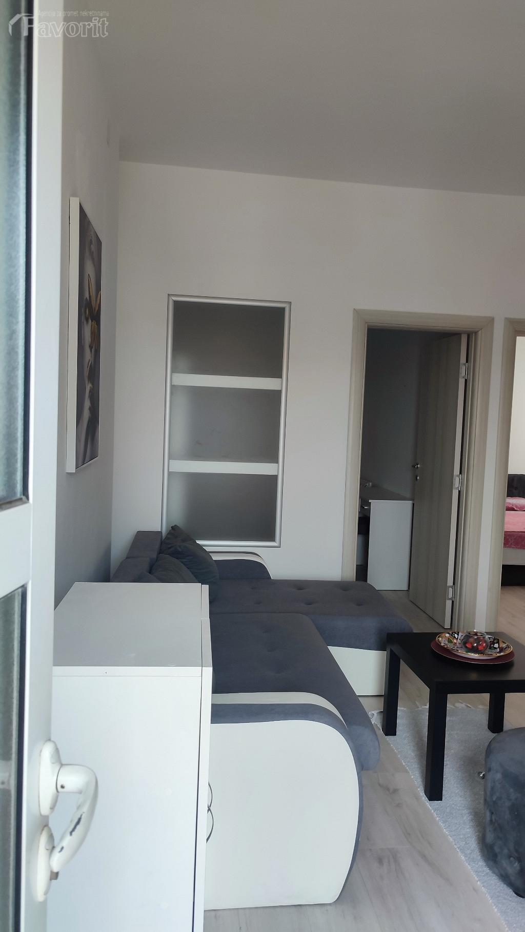 ZARKOVO, ZIVOJINA LAZICA, 41m2 1