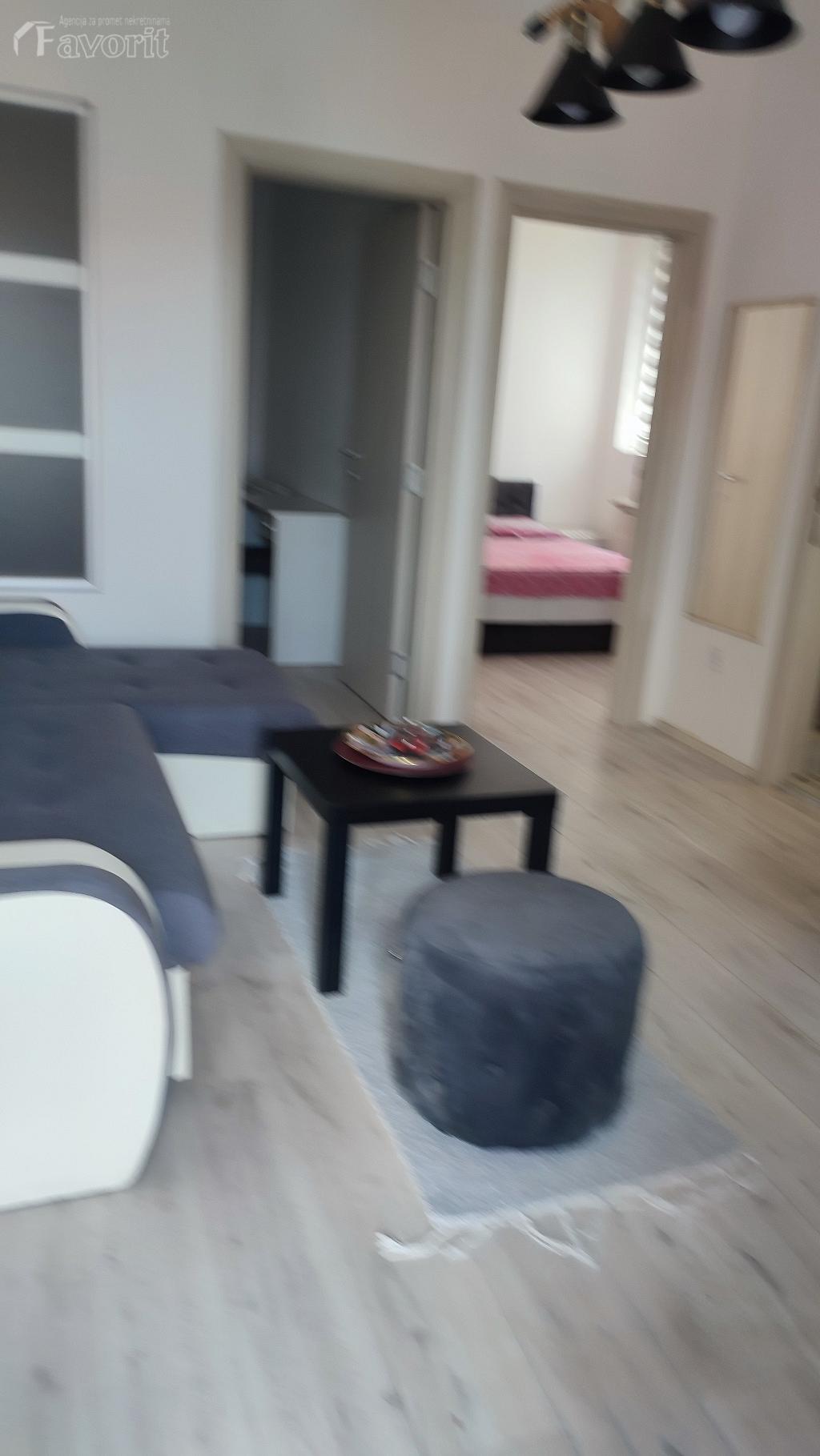 ZARKOVO, ZIVOJINA LAZICA, 41m2 2