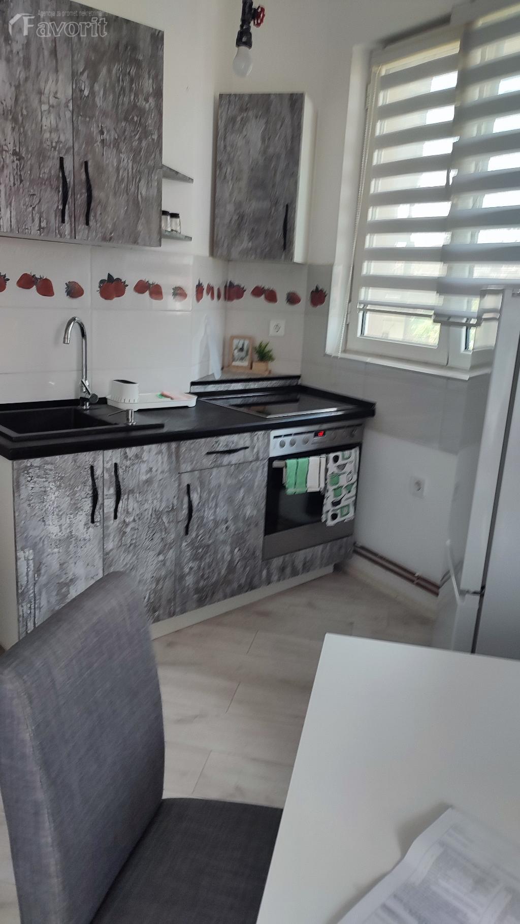 ZARKOVO, ZIVOJINA LAZICA, 41m2 4