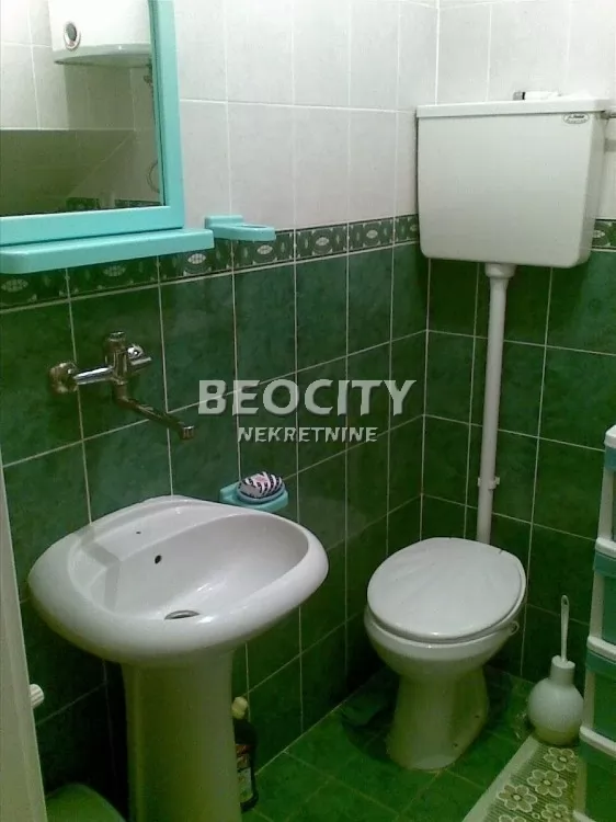 Dvosoban stan, 65 m2, Socijalno, Dostojevskog ID: 126910 5