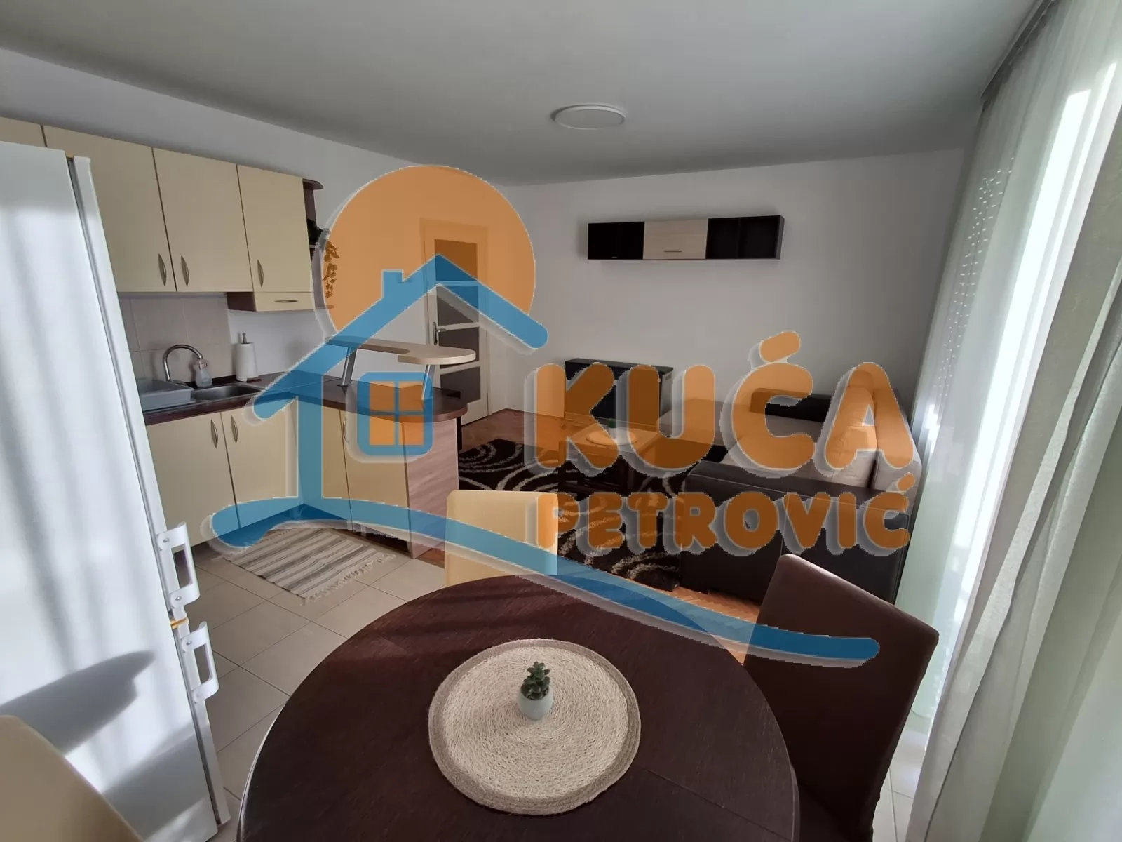 Dvosoban stan, 60 m2, Filozofski fakultet, Prvomajska ID: i-015494 3