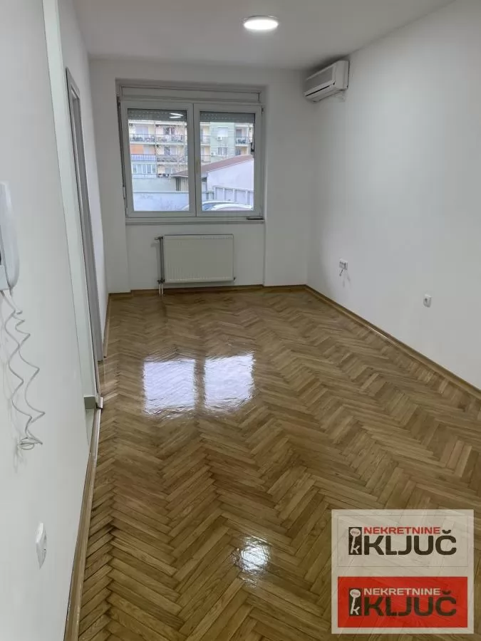 GRBAVICA, 30m2, Jednoiposoban, Renoviran 1