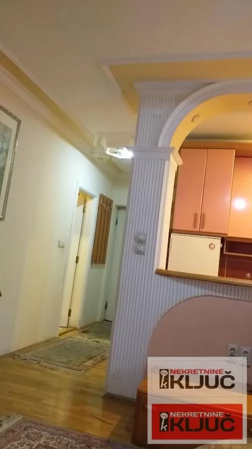 Izdavanje, Stan, Novi Sad, Grbavica 8