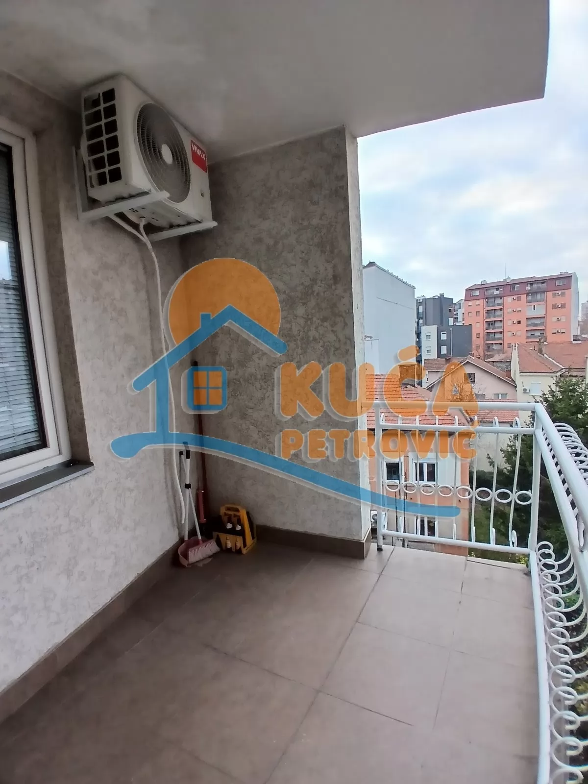 Jednosoban stan, 42 m2, Filozofski fakultet, Ćirila i Metodija ID: i-015442 10