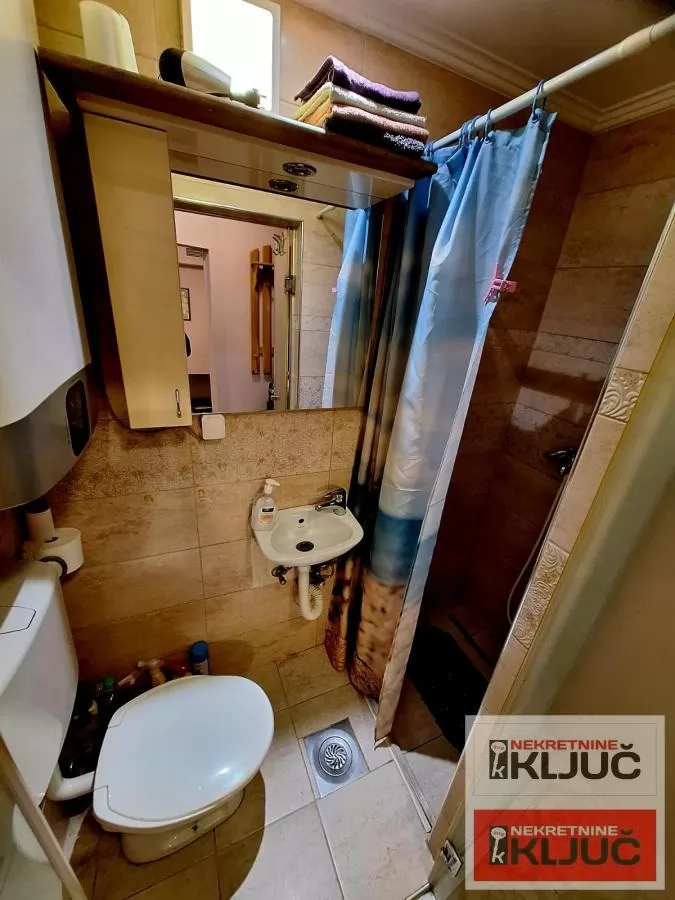 KEJ IZDAJE SE JEDNOIPOSOBAN NAMEŠTEN STAN 7