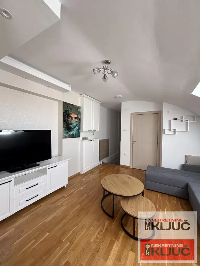 KOD MASTER CENTRA, 51m2, Dvosoban, Novogradnja, Namešten, Parking, Penthouse 1