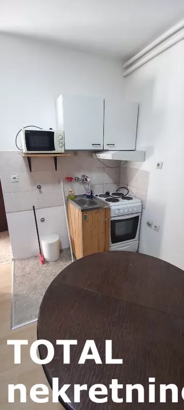 Stan,PETROVARADIN,PETROVARADIN,kv: 12.00, € 22000, ID: 1102010 4