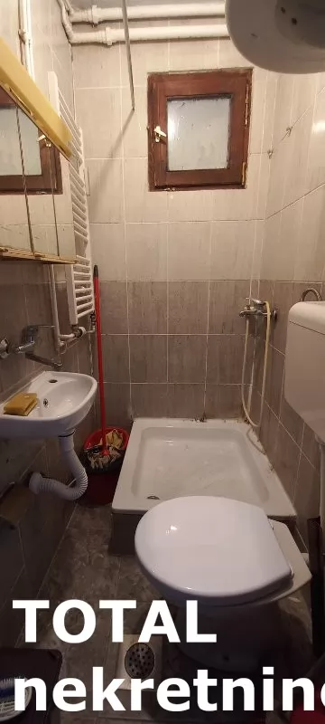 Stan,PETROVARADIN,PETROVARADIN,kv: 12.00, € 22000, ID: 1102010 5