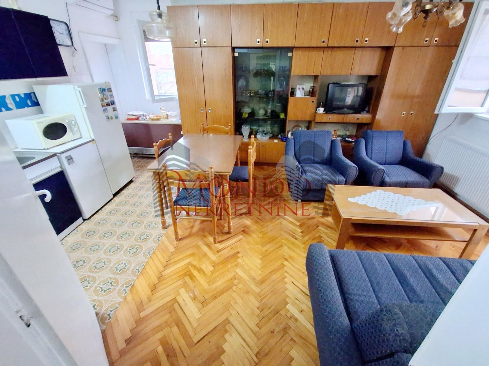 Dvoiposoban stan kod Vojne bolnice 1