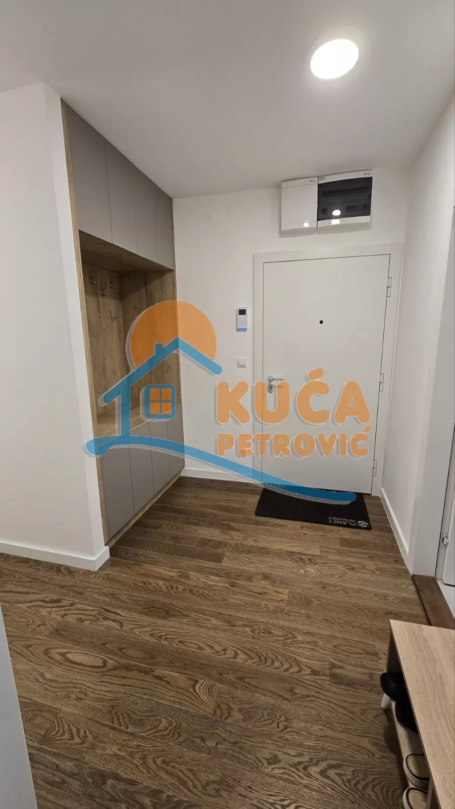 Trosoban stan, 83 m2, Medijana, Bulevar Nemanjića ID: i-015367 14