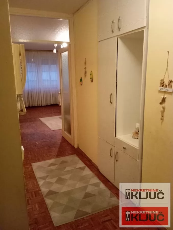 NOVO NASELJE, 72m2, Dvoiposoban, Odličan 8