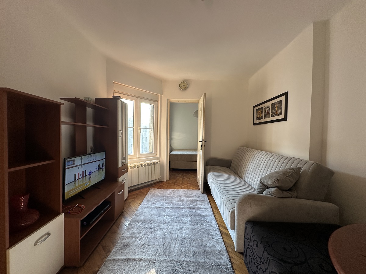 Prodajemo odličan 1 5 stan  30m2  Višegradska ulica 2