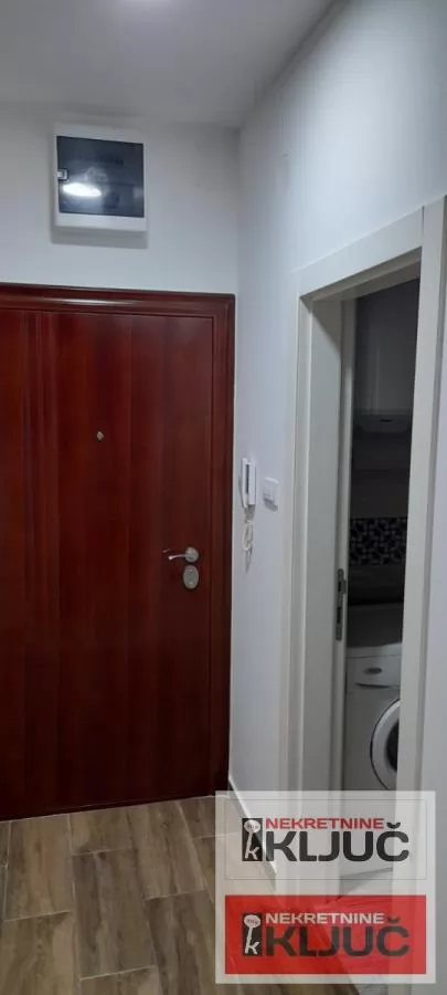 SAJAM IZDAJE SE NAMEŠTENA GARSONJERA 11