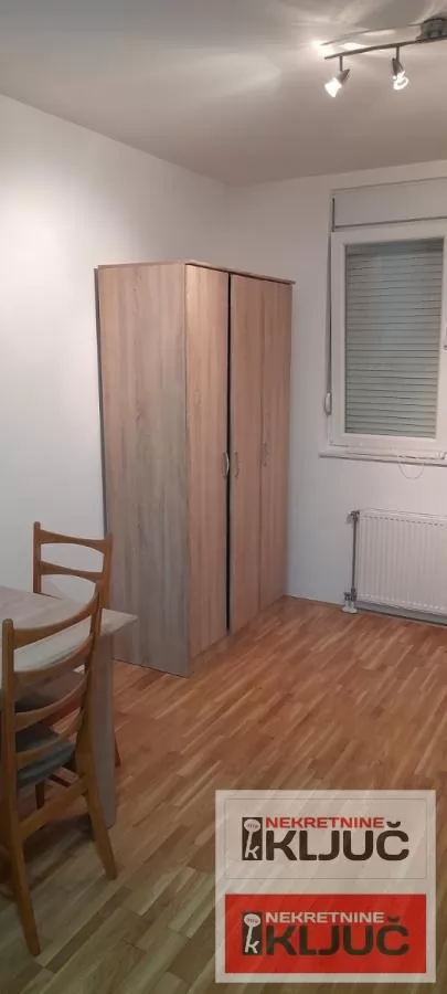 SAJAM IZDAJE SE NAMEŠTENA GARSONJERA 7