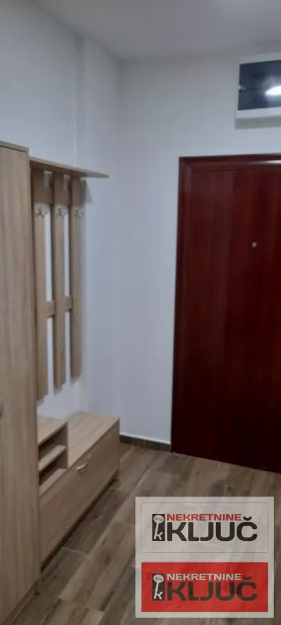 SAJAM IZDAJE SE NAMEŠTENA GARSONJERA 9