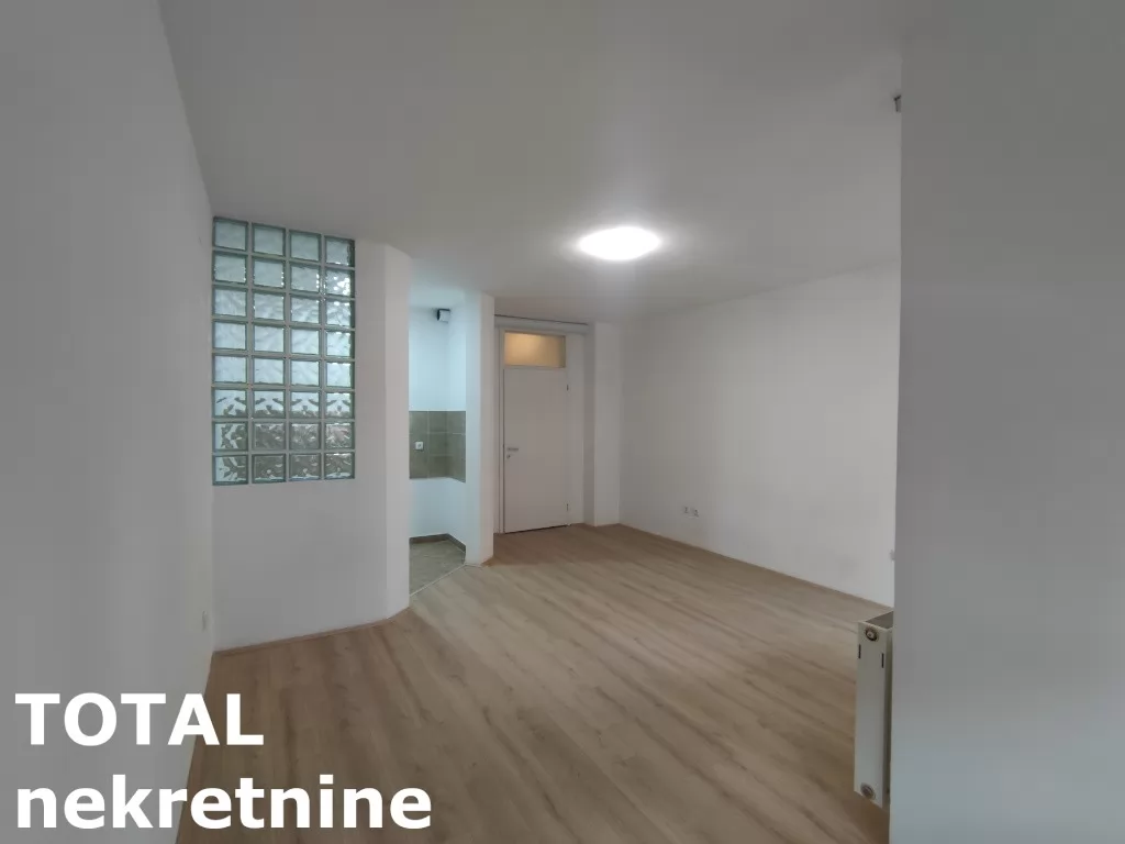 Stan,NOVI SAD,CENTAR,kv: 34.00, € 115600, ID: 1101501 2