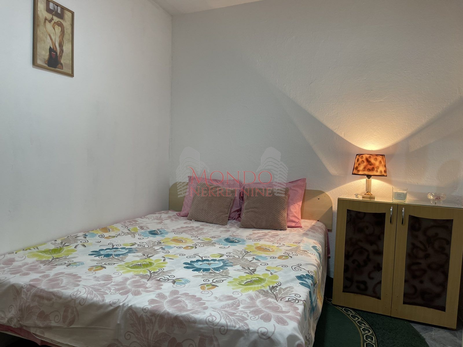 Jednoiposoban stan u kuci sa posebnim ulazom, Kula, Negotinska 4