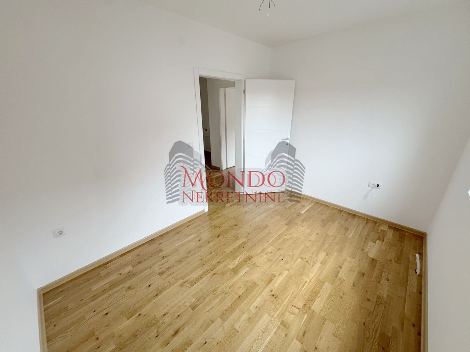 Dvoiposoban nov neuseljavan stan na Panteleju, Gornjomatejevacka 7