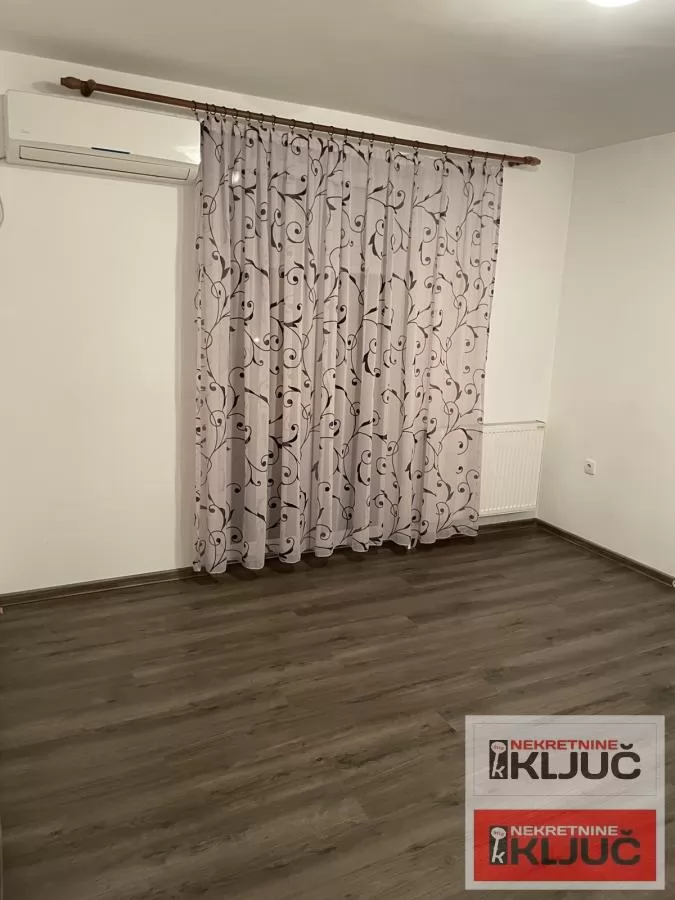 TELEP, 36m2, Jednoiposoban, Useljiv, Polunamešten 3