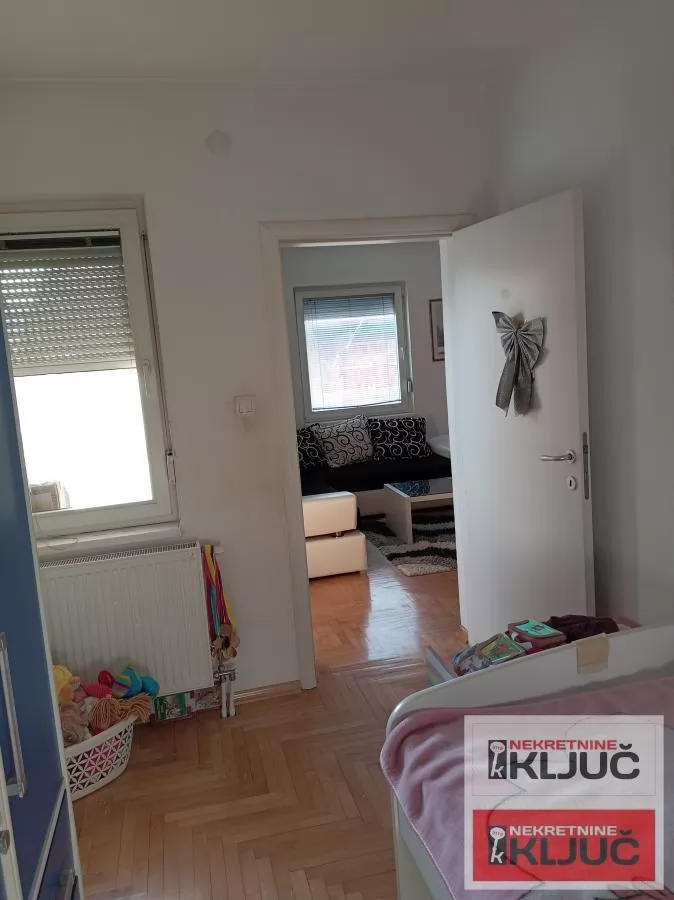 ADICE, 64m2, Trosoban, Komplet namešten 11